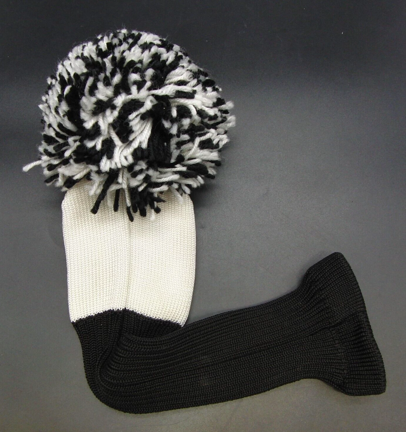 Ashworth PomPom Wood Head Cover 4 Ashworth PomPom Wood Head Cover - Image 2