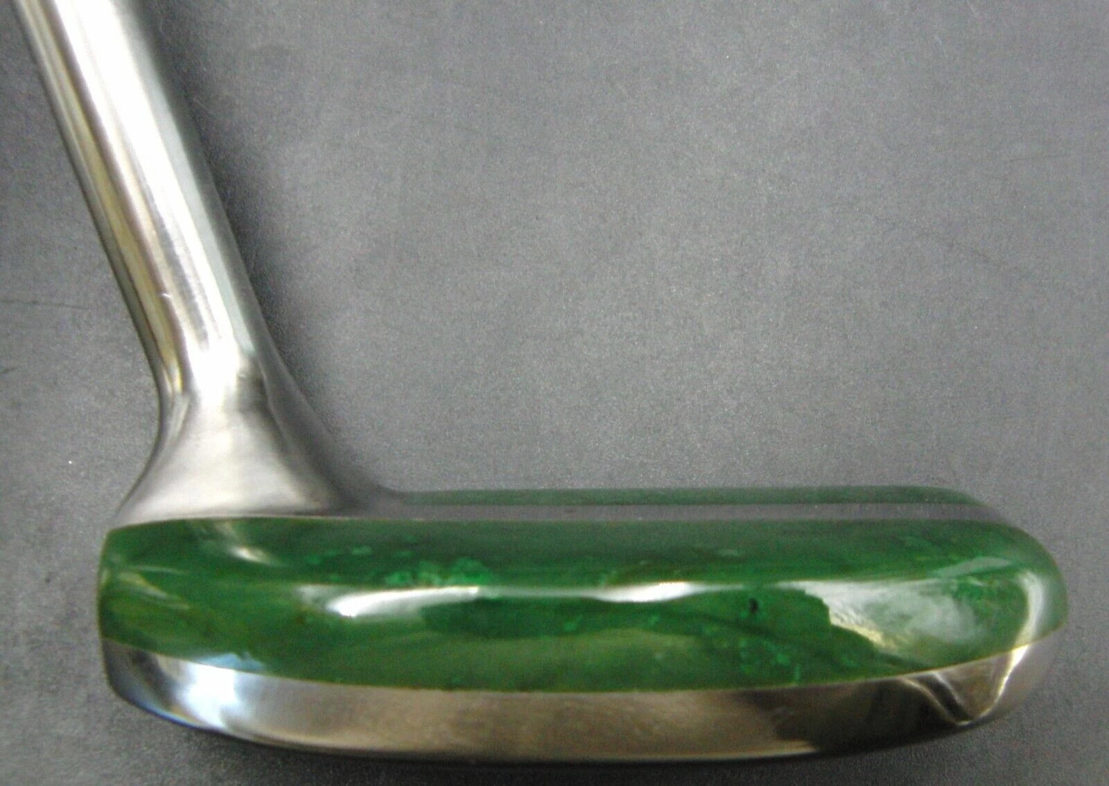 Hennis REAL Jade Putter 87cm Playing Length Graphite Shaft Hennis Grip 9 Hennis REAL Jade Putter 87cm Playing Length Graphite Shaft Hennis Grip - Image 7