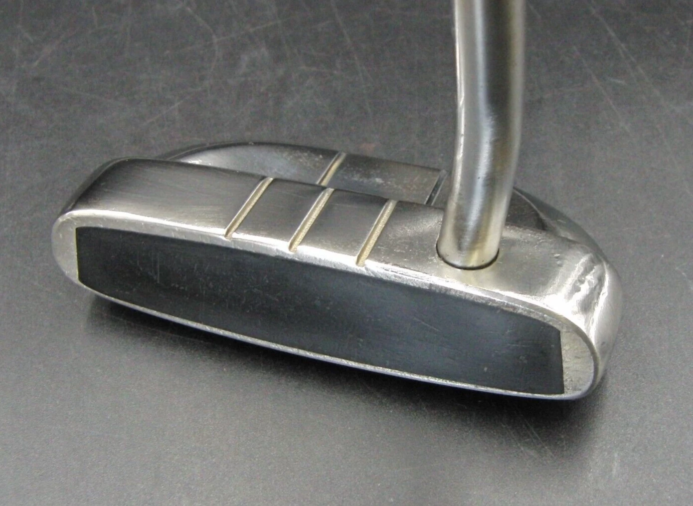 Odyssey Rossie II Limited Edition 482/6500 Putter Steel Shaft Length 89cm 6 Odyssey Rossie II Limited Edition 482/6500 Putter Steel Shaft Length 89cm - Image 4