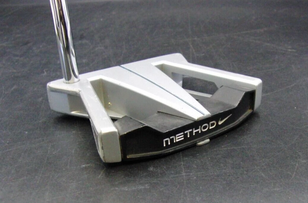 Nike Method Core Drone 2.0 Putter Length 82cm Steel Shaft Iguana Golf Grip 7 Nike Method Core Drone 2.0 Putter Length 82cm Steel Shaft Iguana Golf Grip - Image 5