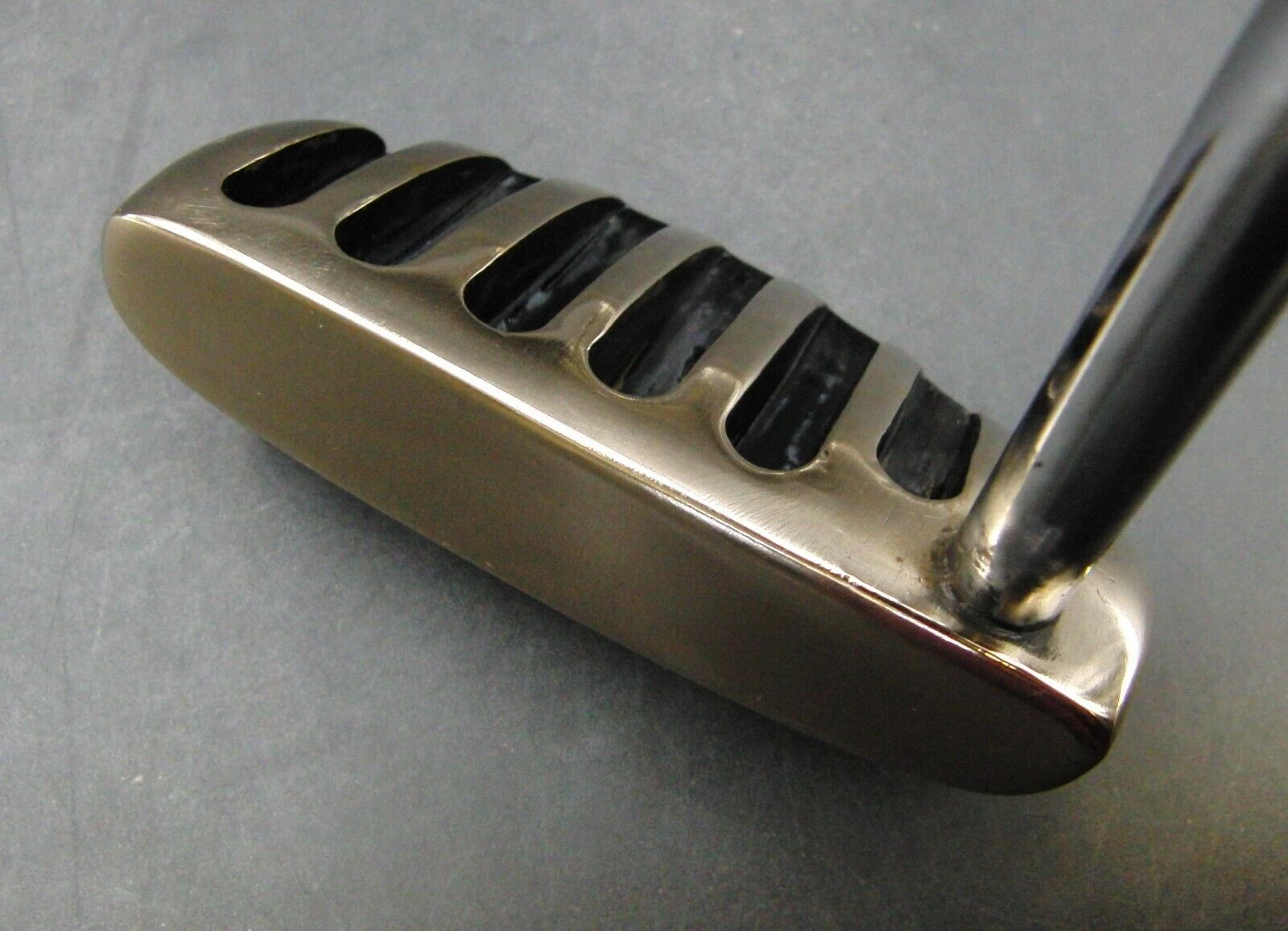 Polished Tiger Shark MK 1 Putter 86.5cm Playing Length Steel Shaft 9 Polished Tiger Shark MK 1 Putter 86.5cm Playing Length Steel Shaft - Image 7