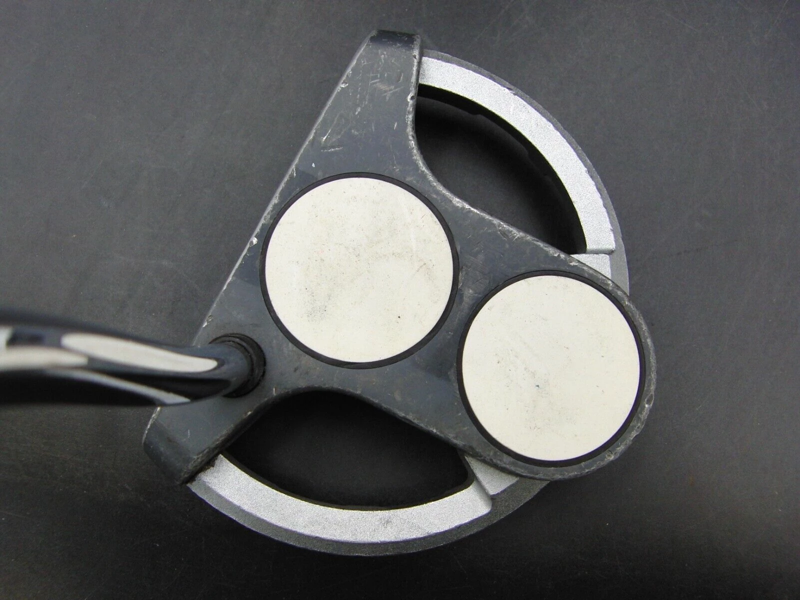 Odyssey White Steel 2-Ball SRT Putter 86cm Steel Shaft Iguana Golf Grip 5 Odyssey White Steel 2-Ball SRT Putter 86cm Steel Shaft Iguana Golf Grip - Image 3