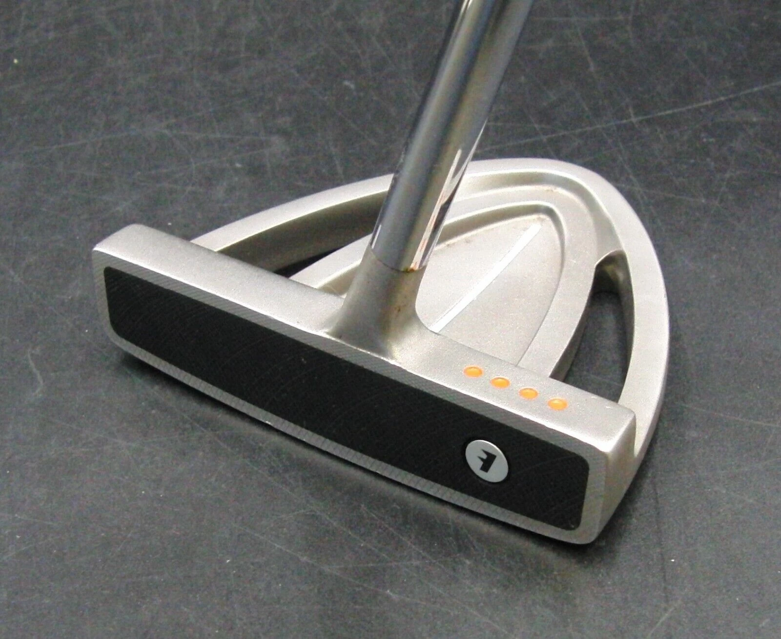 Nike IGNITE 004 Putter 84.5cm Playing Length Steel Shaft Iguana Golf Grip 4 Nike IGNITE 004 Putter 84.5cm Playing Length Steel Shaft Iguana Golf Grip - Image 2