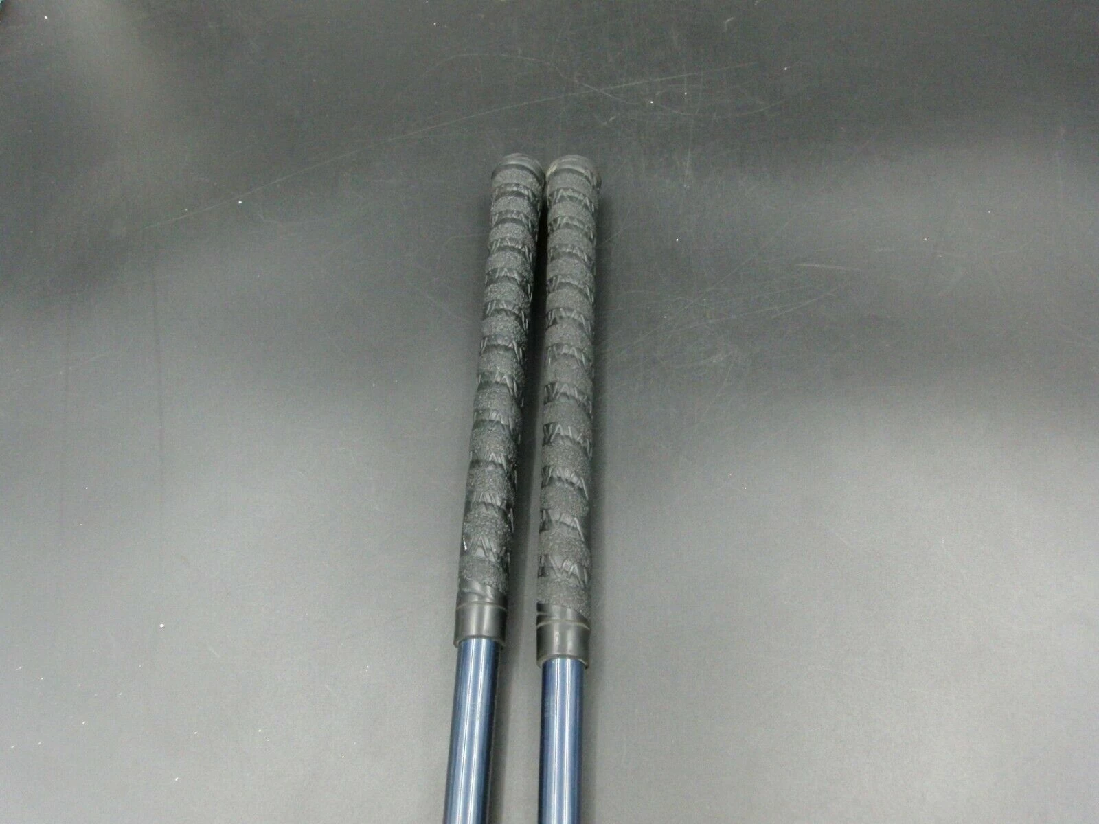 Set Of 2 X Mizuno F-130/ F145 Fairway Woods Senior Graphite Shafts Royal Grips 7 Set Of 2 X Mizuno F-130/ F145 Fairway Woods Senior Graphite Shafts Royal Grips - Image 5