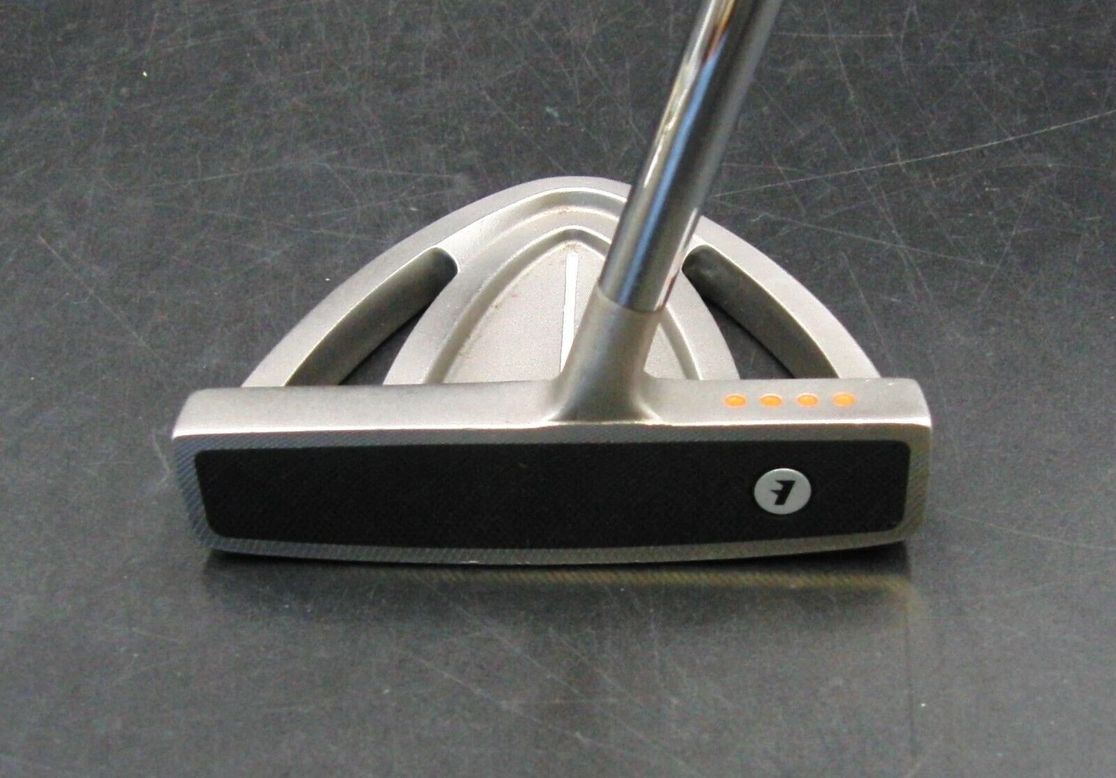 Nike IGNITE 004 Putter 84.5cm Playing Length Steel Shaft Iguana Golf Grip 6 Nike IGNITE 004 Putter 84.5cm Playing Length Steel Shaft Iguana Golf Grip - Image 4