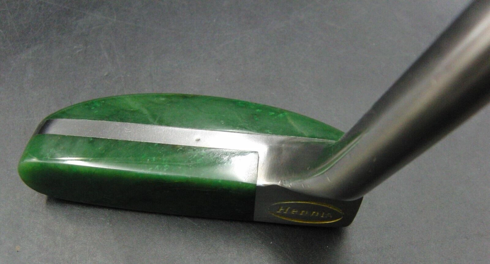 Hennis REAL Jade Putter 87cm Playing Length Graphite Shaft Hennis Grip 10 Hennis REAL Jade Putter 87cm Playing Length Graphite Shaft Hennis Grip - Image 8