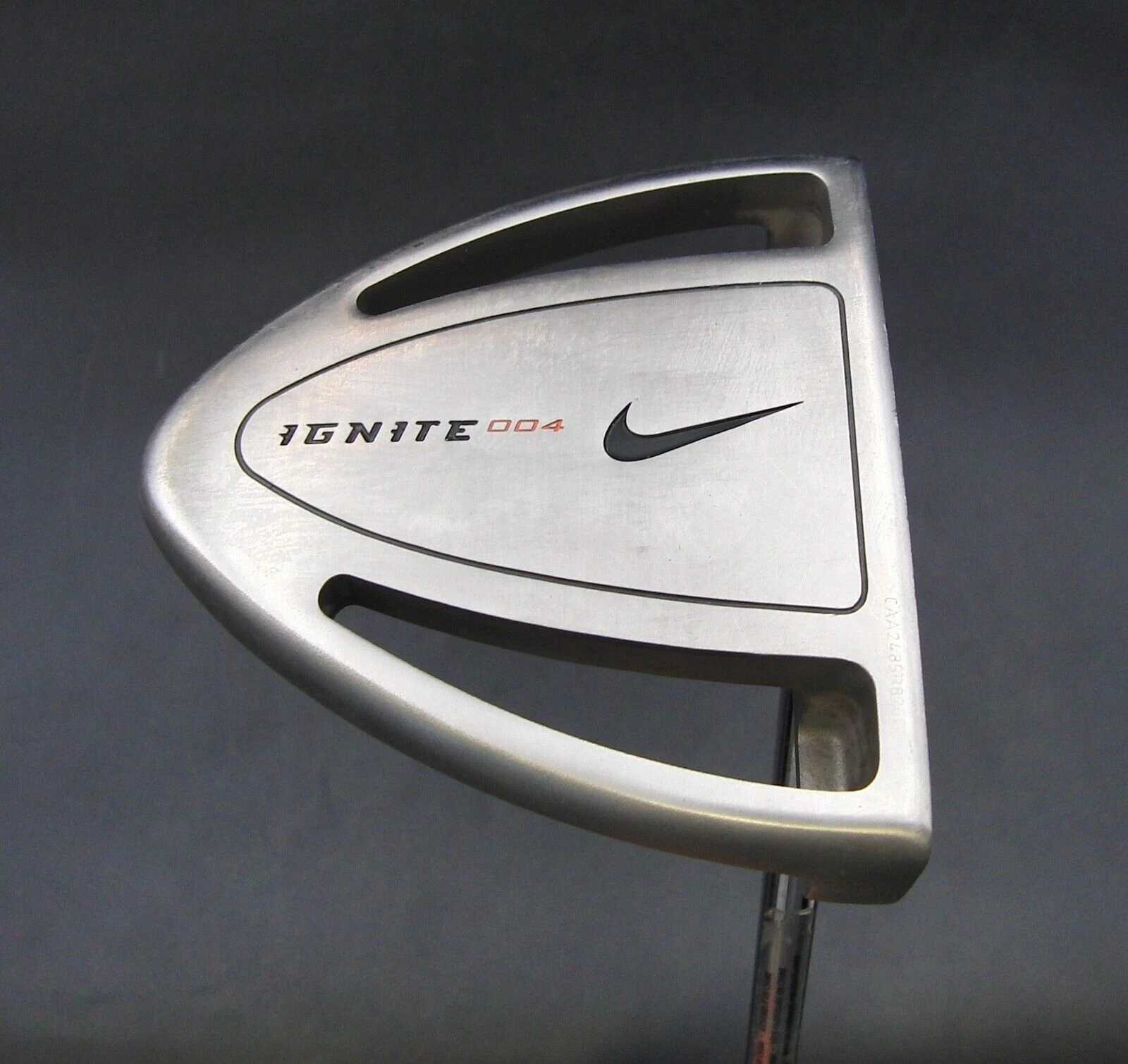 Nike IGNITE 004 Putter 84.5cm Playing Length Steel Shaft Iguana Golf Grip 7 Nike IGNITE 004 Putter 84.5cm Playing Length Steel Shaft Iguana Golf Grip - Image 5