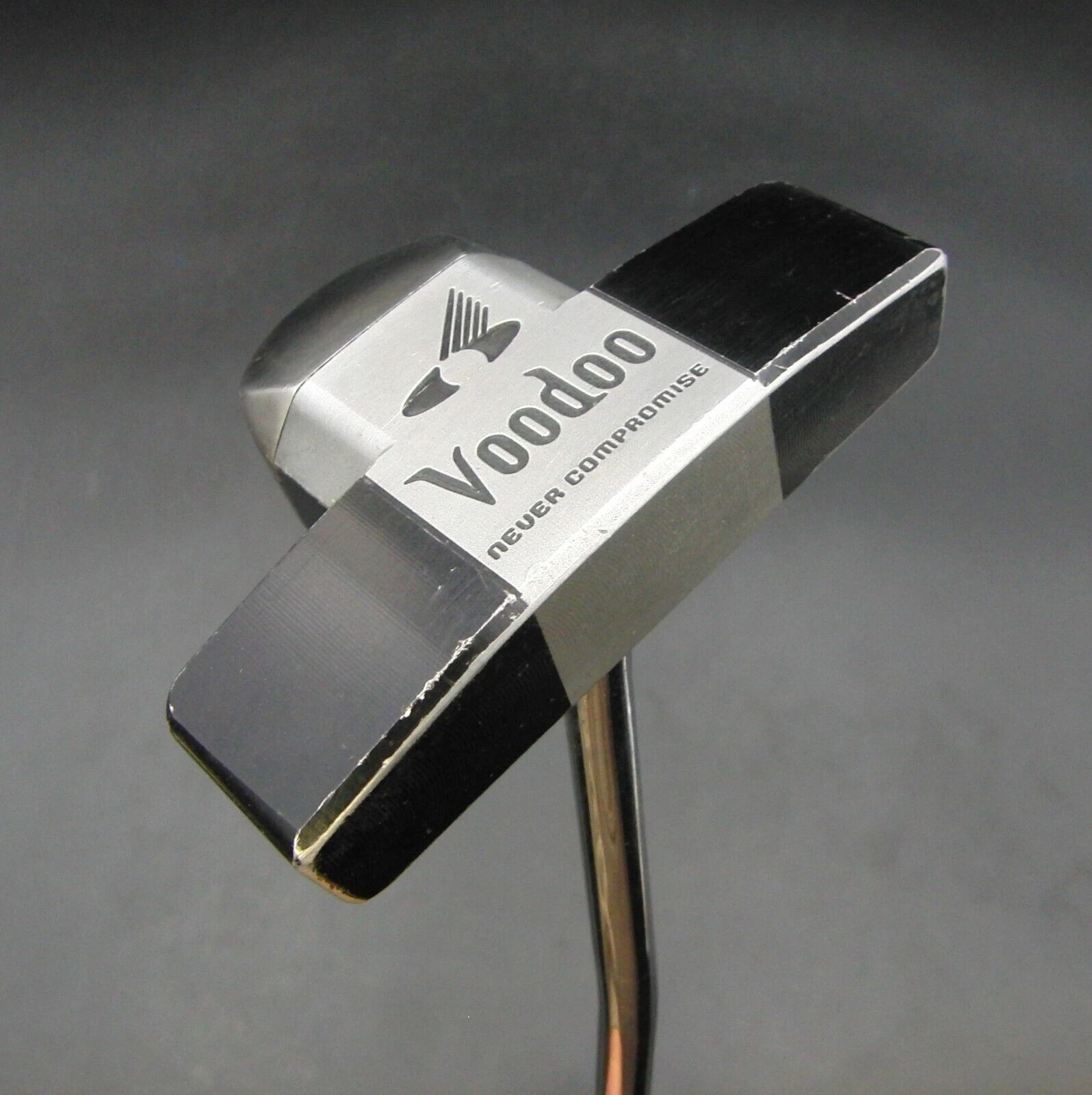 Never Compromise Voodoo Centre Shafted Putter 88cm Steel Shaft Super Stroke Grip 5 Never Compromise Voodoo Centre Shafted Putter 88cm Steel Shaft Super Stroke Grip - Image 3