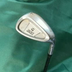 Lincs_golf TaylorMade 300 Series Lob Wedge Regular Graphite Shaft Lamkin Grip